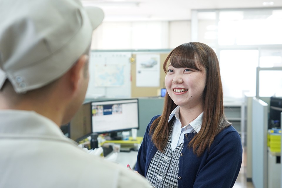 先輩社員にインタビュー